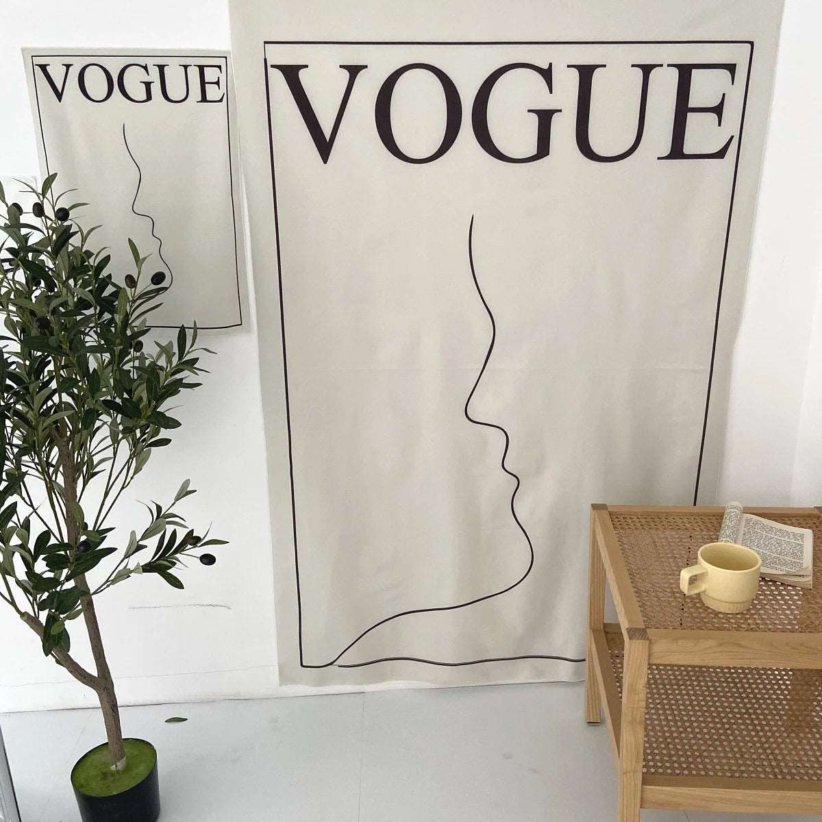 Poster&Partition curtain 壁掛け・間仕切りカーテン三種